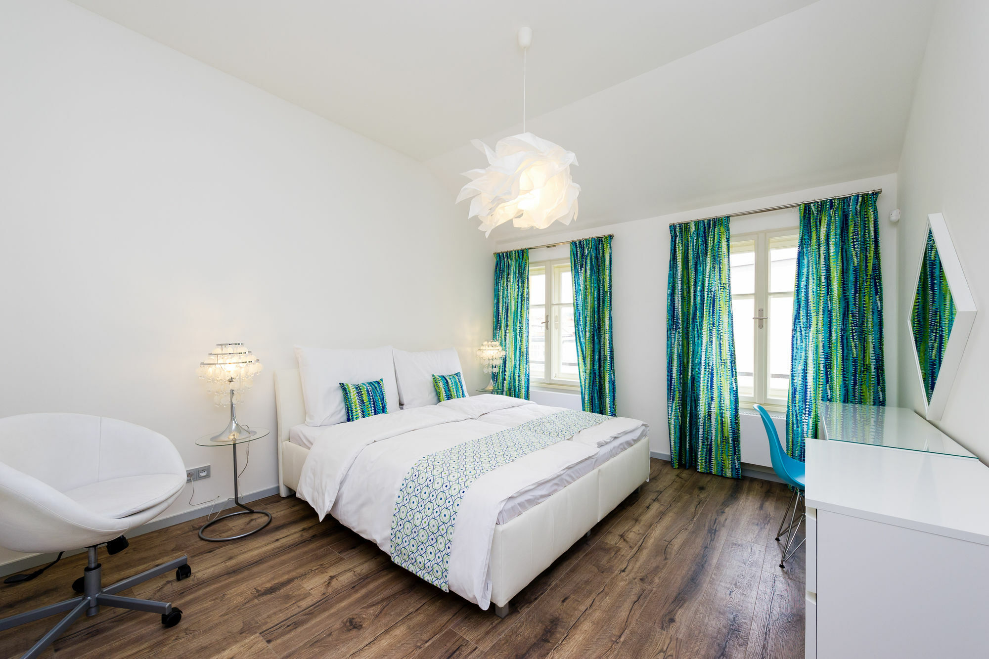 Jindrisska Apartments Прага Экстерьер фото